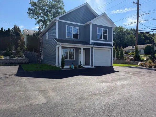 1 Teresa Ann Xing, West Warwick, RI 02893