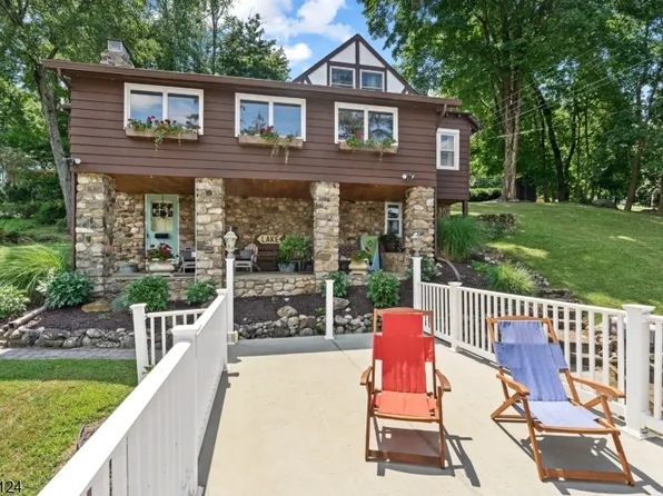 169 E Shore Trl, Sparta Twp., NJ 07871