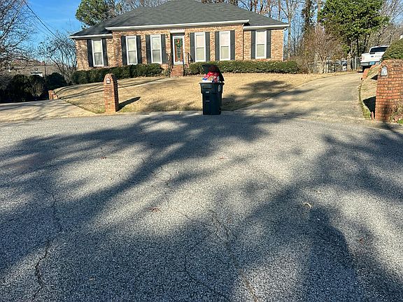 4th image of 835 Pagewood Dr