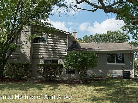 5th image of 1525 Dicken Dr