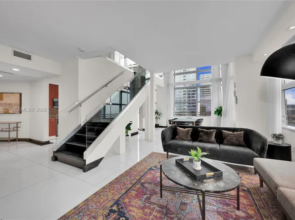 1395 Brickell Ave, Miami, FL