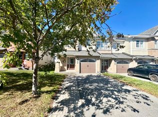 109 Calvington Ave, Ottawa, ON K2T 0H7