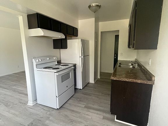 2nd image of 750 Michigan Ave E #11252398