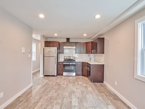3rd image of 418 Beach 44th St #1