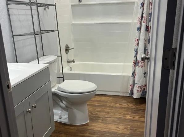 618 Live Oak St Unit 2, Blanco, TX 78606