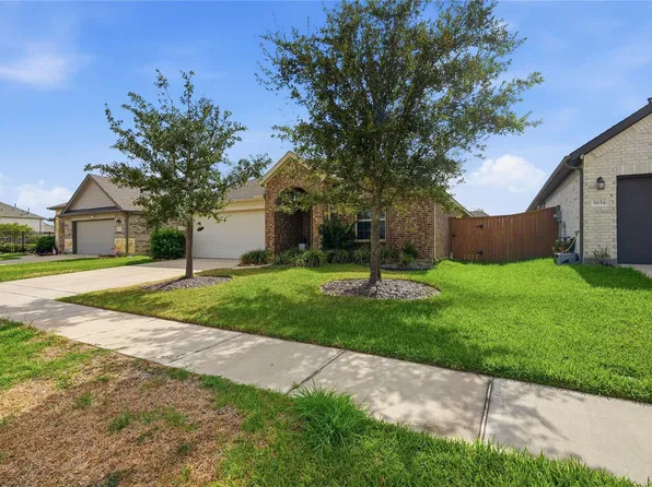 8658 Flamingo Bay Ln, Cypress, TX 77433