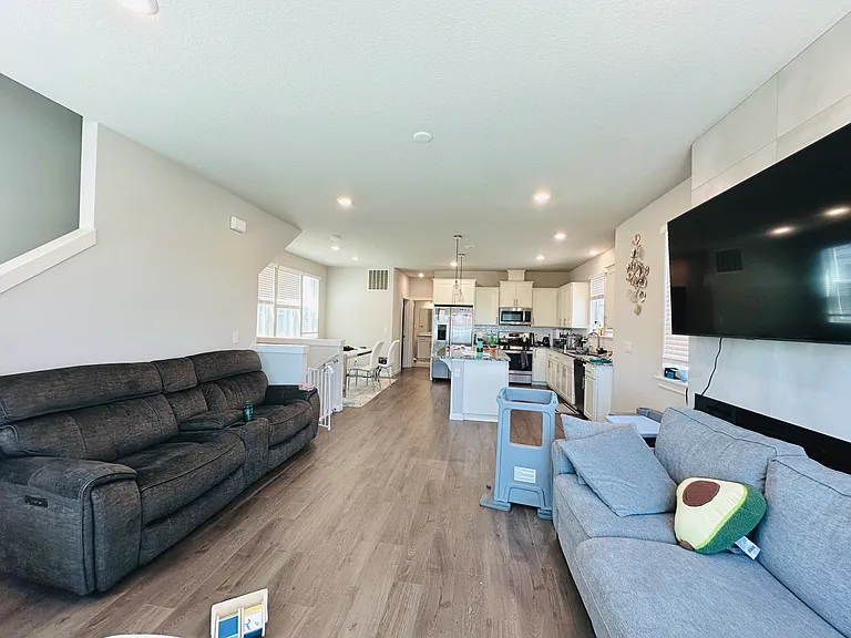 8201 SE Crabapple St — Photo 17