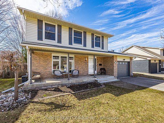 2nd image of 931 Farnham Rd