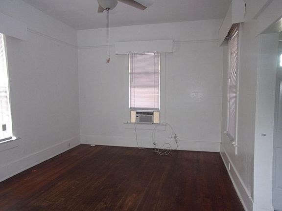 5th image of 351 1st St NE