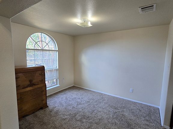 5th image of 2008 Samantha Ln