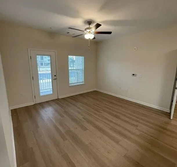 6085 Grain Way SW — Photo 2