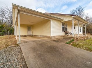 8301 Jarnagin Ln, Huntington, AR 72940