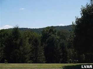 1548 Farmersville Rd, Bethlehem, PA 18020