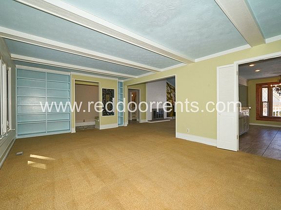 5th image of 530 Elbow Bend Blvd