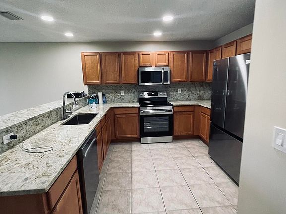 5th image of 1146 Imperial Lake Rd