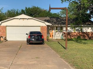 610 S Pine St, Crescent, OK 73028