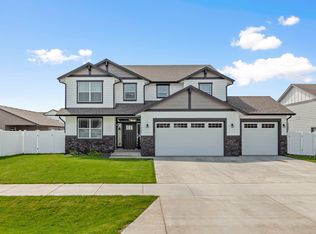 9115 N Prince William Ln, Hayden Lake, ID 83835