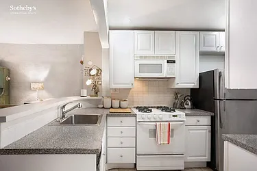 Rented by Sotheby's International Realty