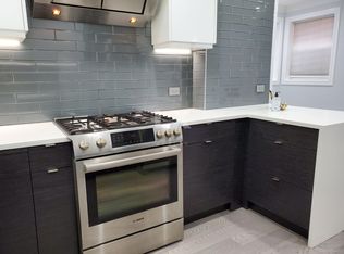 2145 W Fletcher St #2F, Chicago, IL 60618