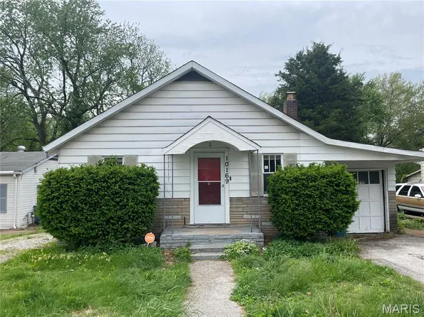 10169 Imperial Dr, Saint Louis, MO 63136