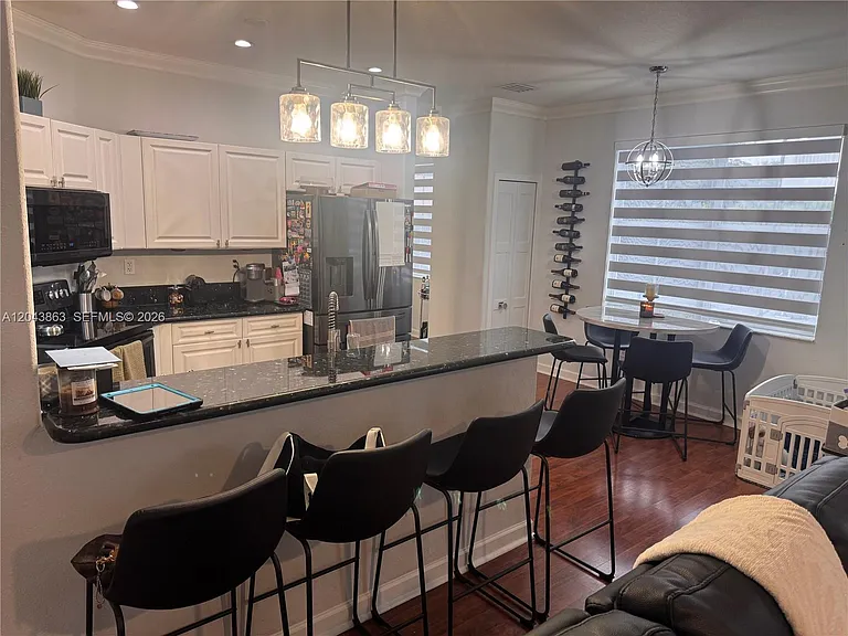 15376 SW 13th Ter — Photo 10