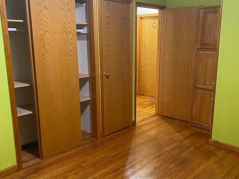 2nd Bedroom with Closet
