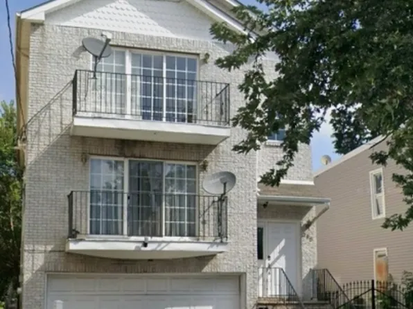 303-305 W Runyon St, Newark City, NJ 07108