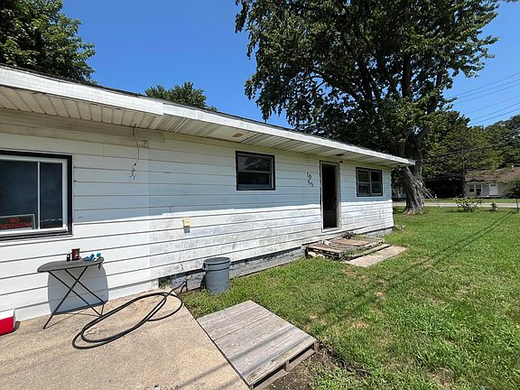 2nd image of 1055 Maynard Dr