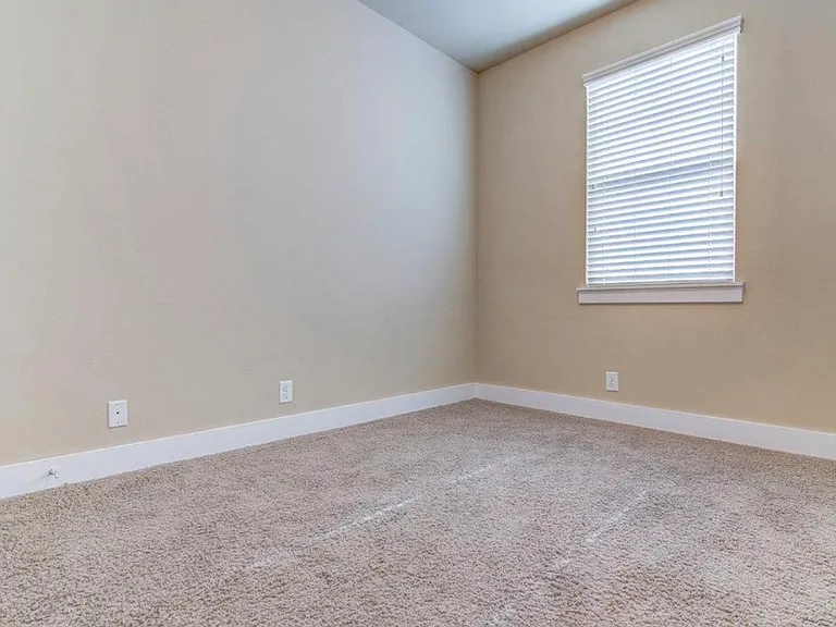 7508 Easy Wind Dr — Photo 10