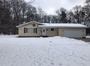 5969 Country Club 1925 Ln, Gladstone, MI 49837