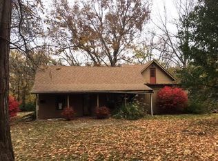 9802 E 31st St S, Independence, MO 64052