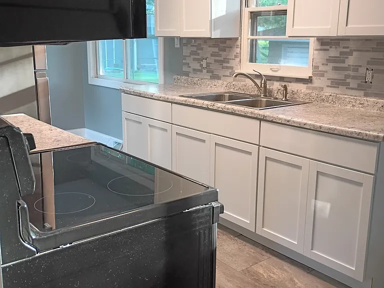 4666 Woodbridge St — Photo 10
