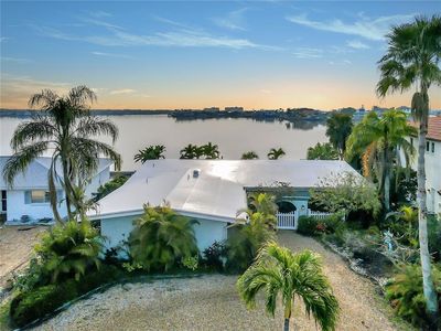 445 Bath Club Blvd N, North Redington Beach, FL, 33708