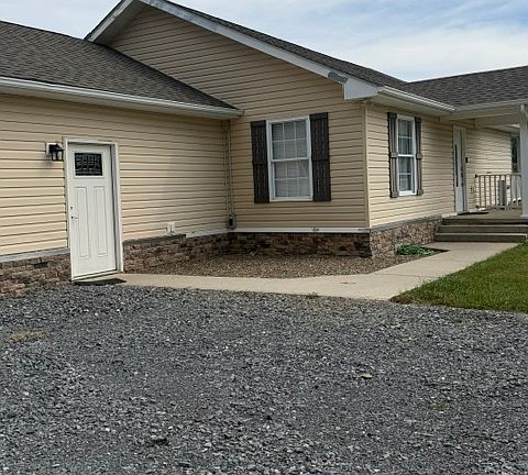 2nd image of 13 Solitude Ln
