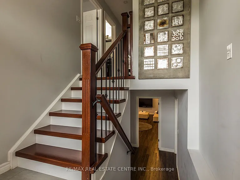 44 Lemon Grass St — Photo 4