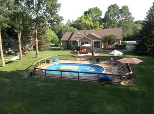 5207 Forest Valley Dr, Clarkston, MI