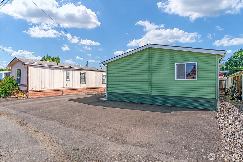 4th image of 1006 S 12th Avenue