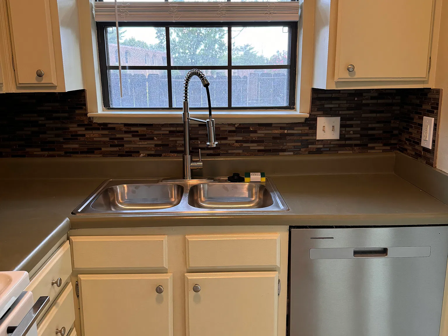 2 bed, 1.5 bath, 1100 sqft, $1,725 — Photo 4