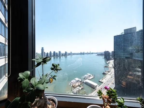 415 E 37th St, New York, NY