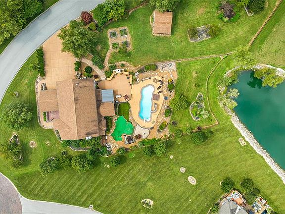 4th image of 5025 Edinburg Ct