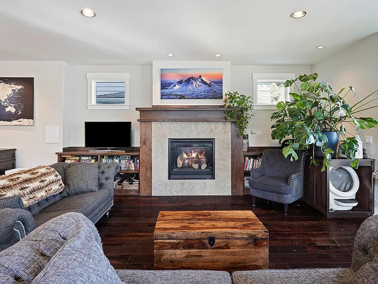 2325 NW Lolo Dr — Photo 3