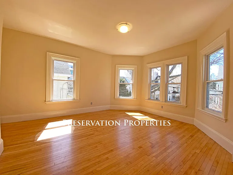 10 Peabody St #1 — Photo 6