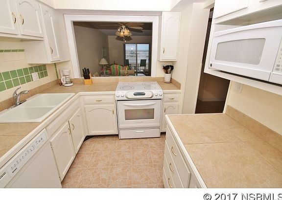 3rd image of 4151 S Atlantic Ave #1050