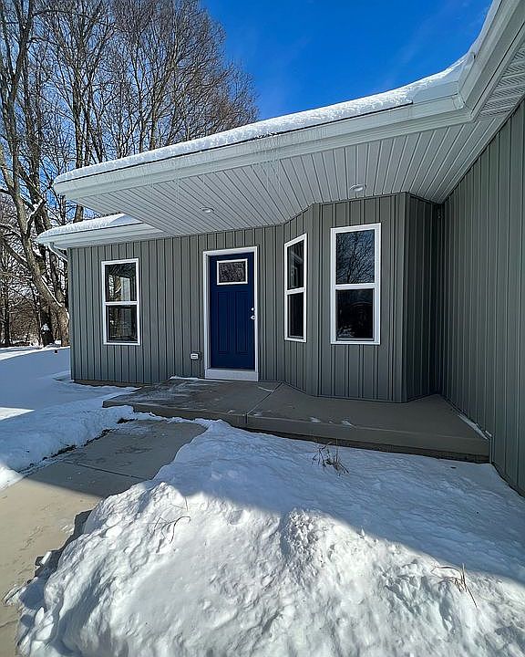 1st image of 3288 Boyce Dr