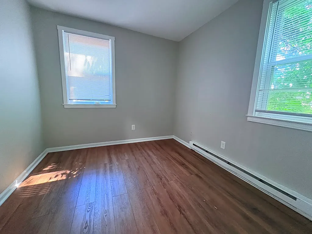 1 bed, $1,200 — Photo 3