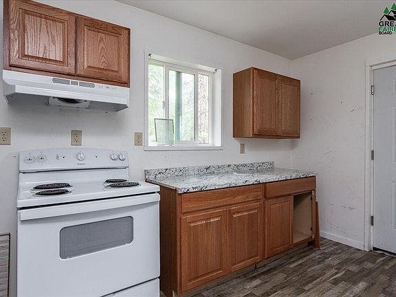 3rd image of 1283 Loon Ln