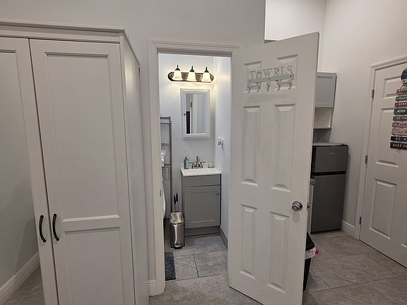4th image of 29620 SW 165th Ct