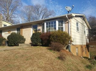 711 4th St, Martinsville, VA 24112