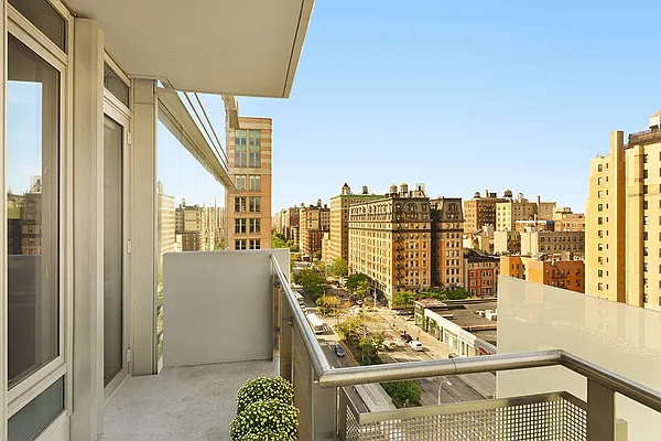 Sold by Compass | media 3