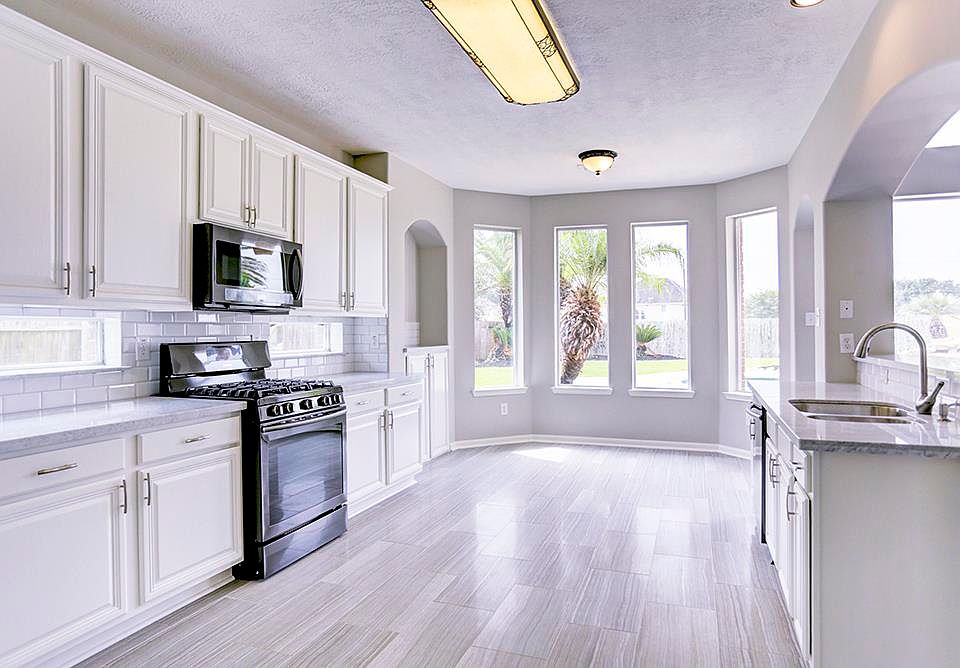1st image of 13907 Blue Vista Dr